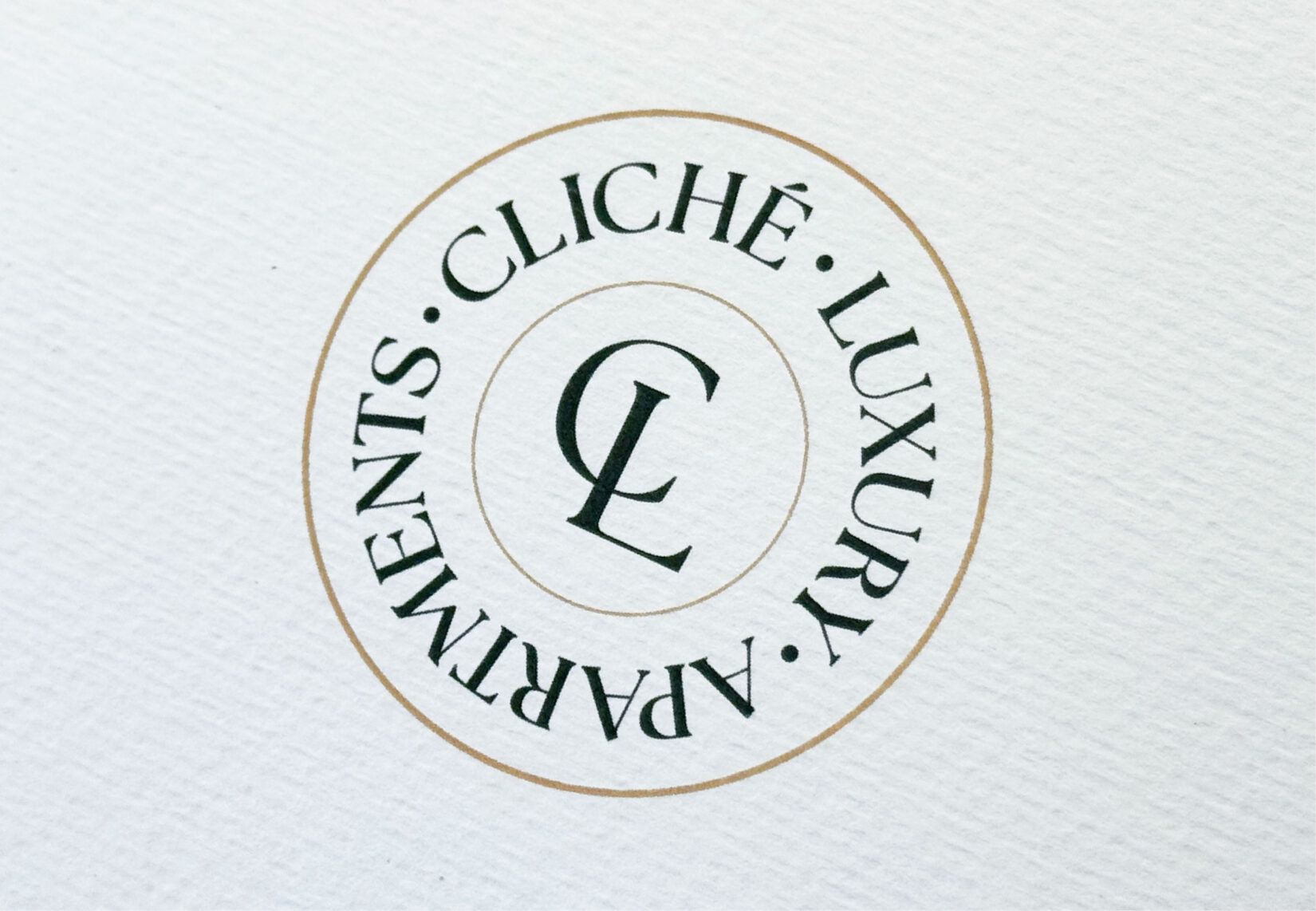 Sigiliul Cliché Luxury tipărit pe hârtie texturată